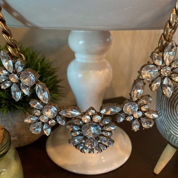 Beautiful statement necklace! Gently worn! - Picture 2 of 5